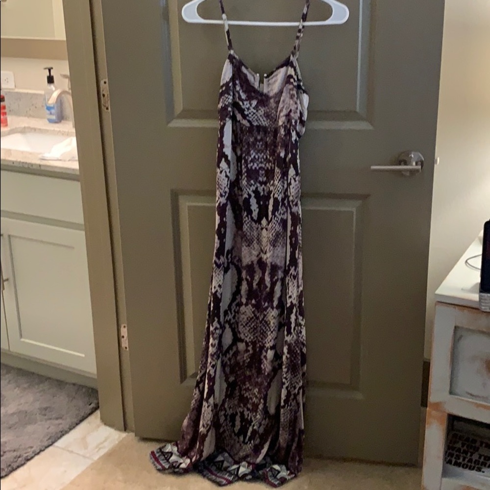 Adorable maxi dress!!!
